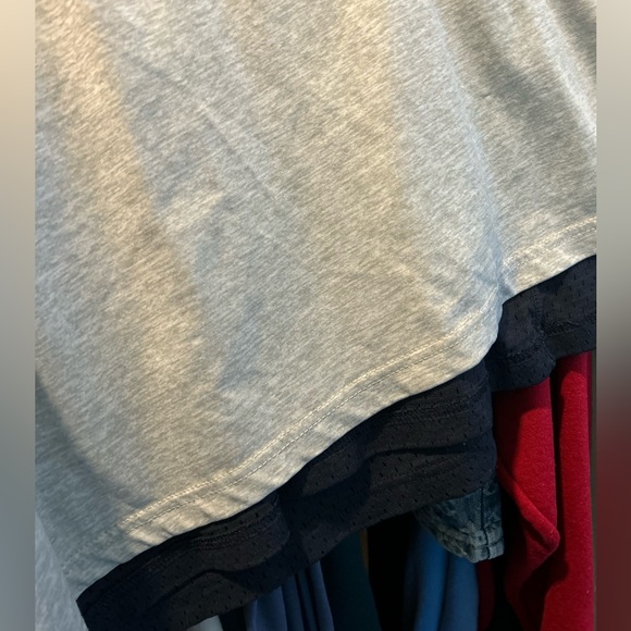 Champion tank top XL - Picture 8 of 8